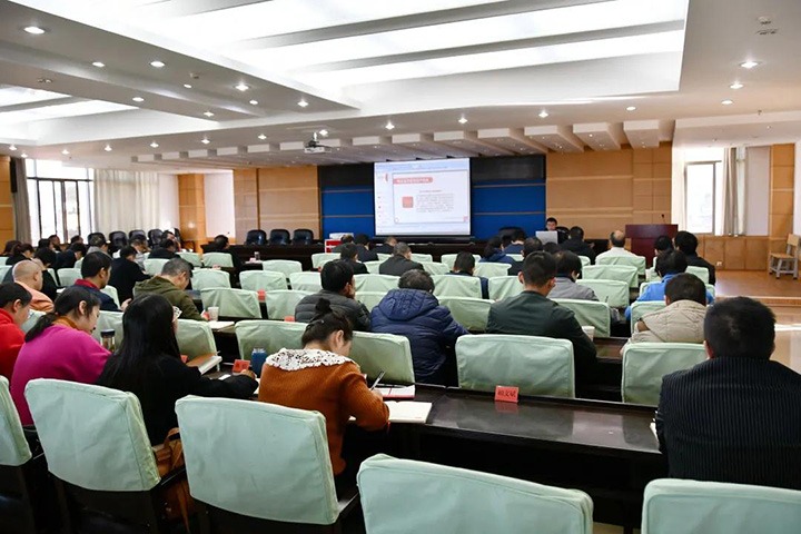 云维集团组织开展新《清静生产法》宣贯学习