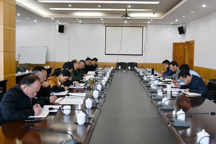 集团党委副书记、总司理高建嵩一行到云维集团督导调研