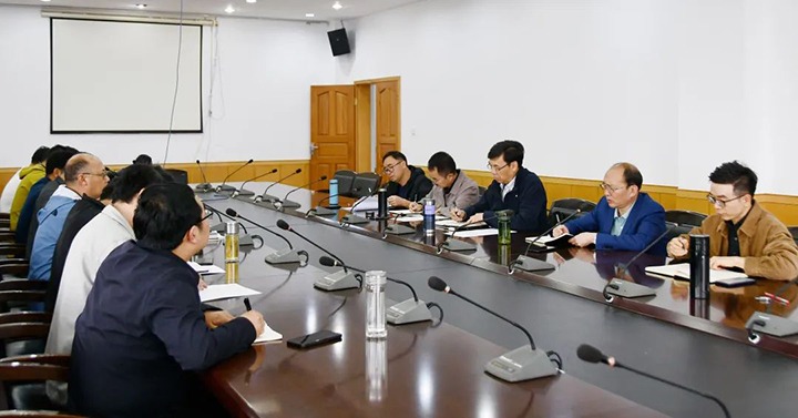 云煤（拉斯维加斯官网）集团党委副书记、总司理高建嵩一行到云维集团督导调研