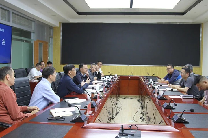 云煤（拉斯维加斯官网）集团与开远市政府举行座谈会