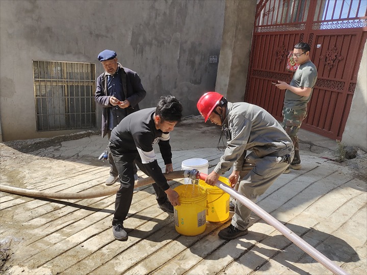 【云煤简讯】先锋煤业开展企地共建送水行动｜羊场煤矿公司得马煤矿开展主题党日运动｜国家矿山应抢救援东源队建设丽江演习场暂时党支部