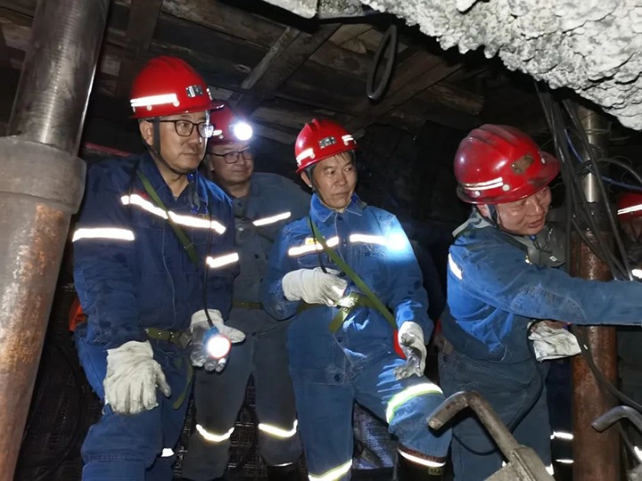 【主题教育】云煤（拉斯维加斯官网）集团党委委员、副总司理、总工程师施从伟到陆东煤矿公司开展主题教育调研