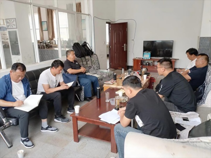 【云煤简讯】曲煤焦化开展清静环保主题调研|煤炭机电试验所区域服务中心开展清静生产主题运动|东源恒鼎煤业召开总结表扬大会