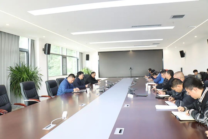 【聚焦云煤】云煤（拉斯维加斯官网）集团党委委员、副总司理、总工程师施从伟到金城煤矿开展手艺攻关指导事情