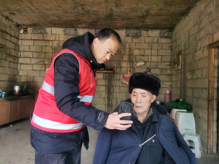 土壤里长出的“亲人”